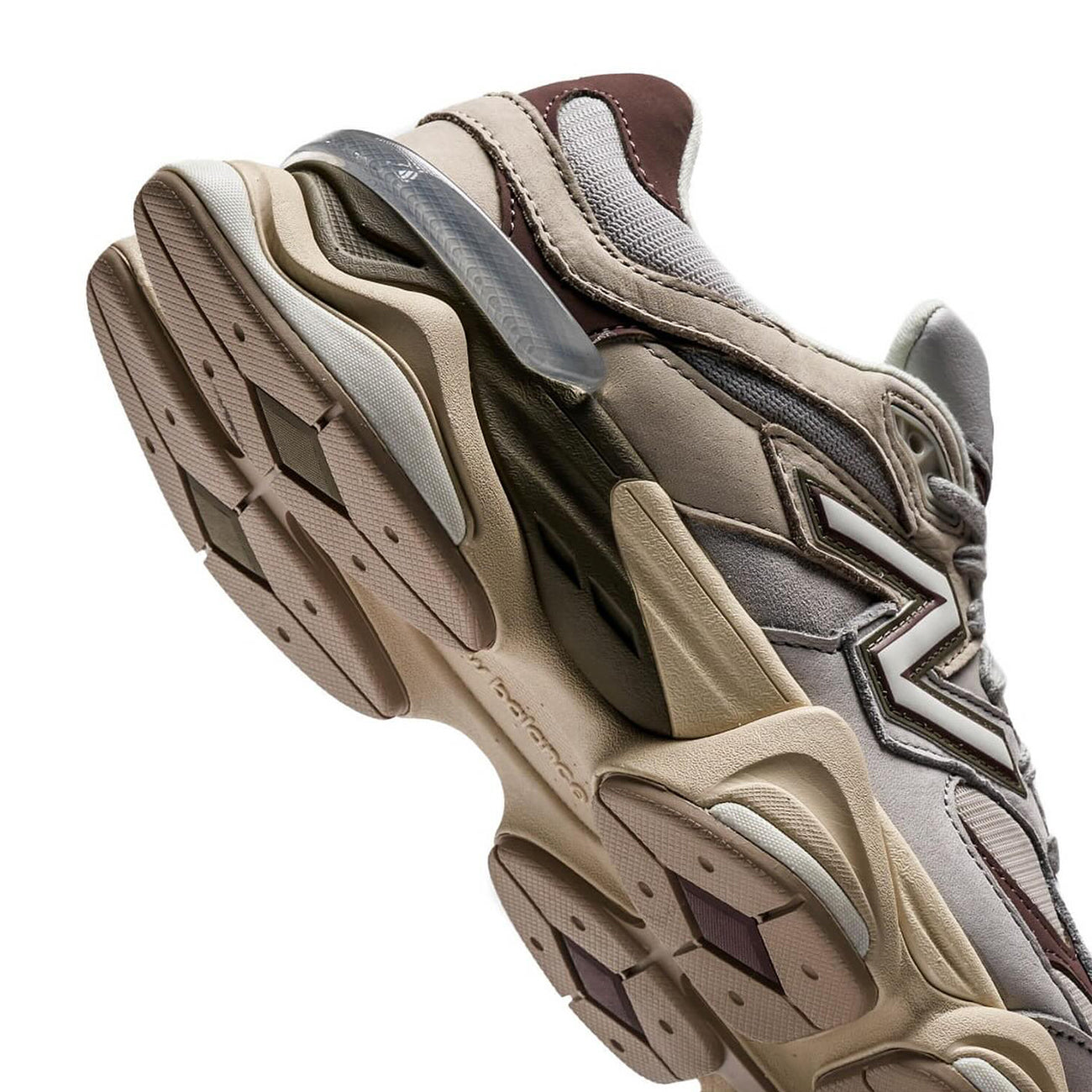 9060 "Grey Matter/Timberwolf